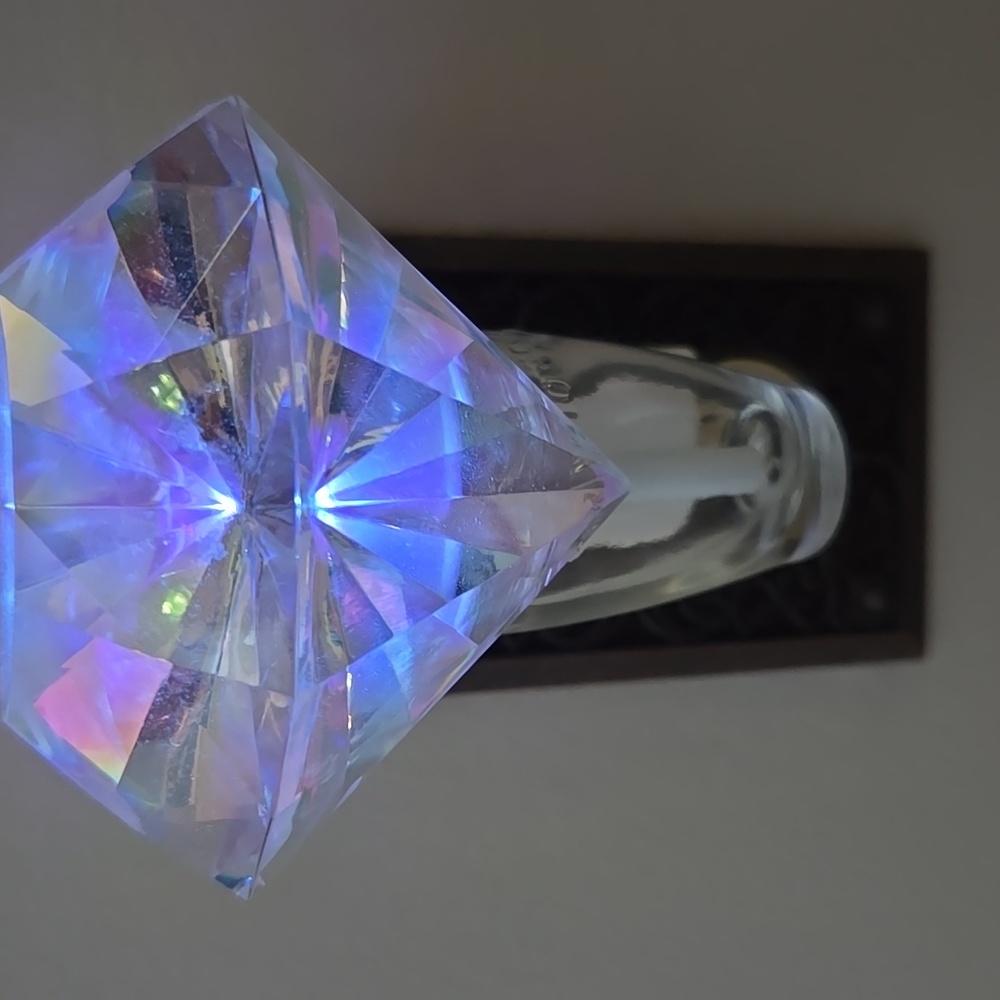 Diamond Wallflower Plug - Picture 8 of 9